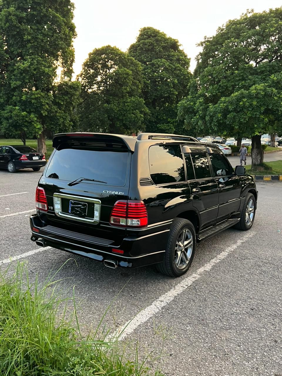 Toyota Land Cruiser Cygnus