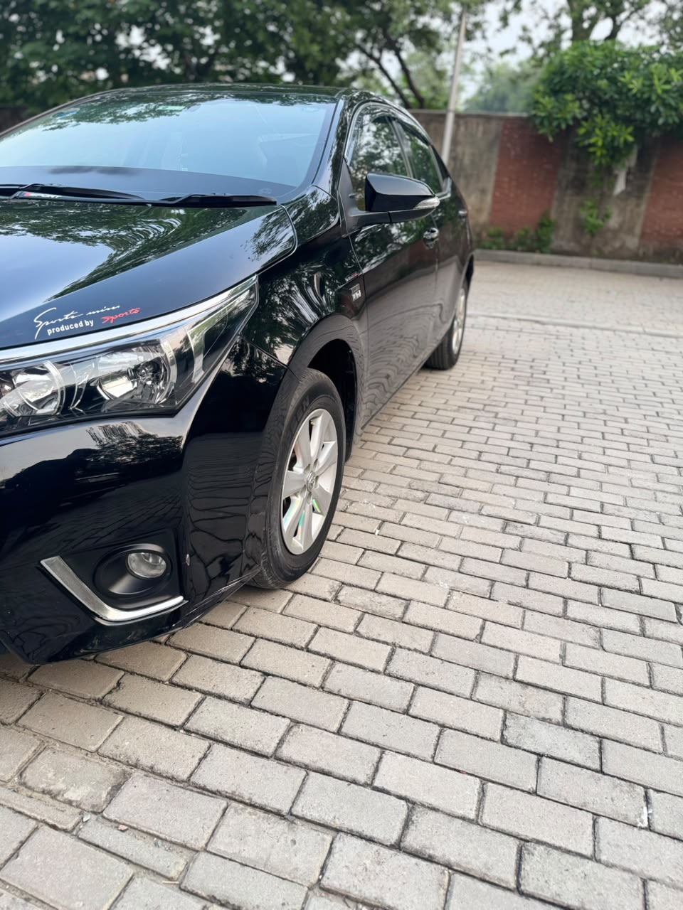 Toyota Corolla Altis X CVT-i 1.8 2014